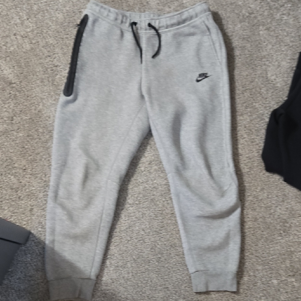 Nike Tech Pants Youth Gray